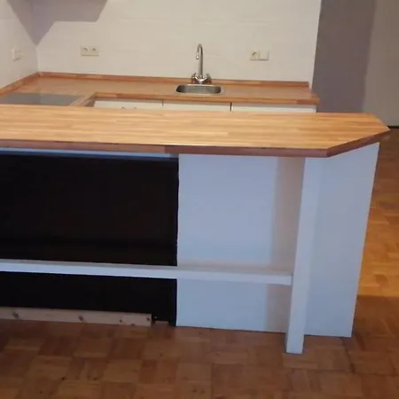 Zweiraumwohnung, Komplett Möbliert