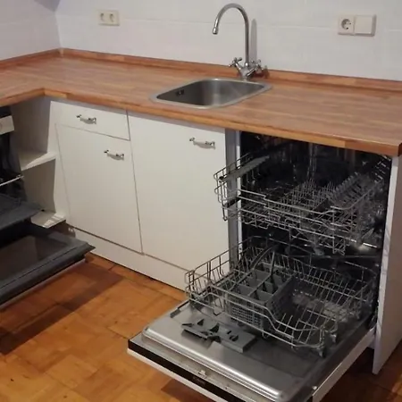 Apartment Zweiraumwohnung, Komplett Möbliert